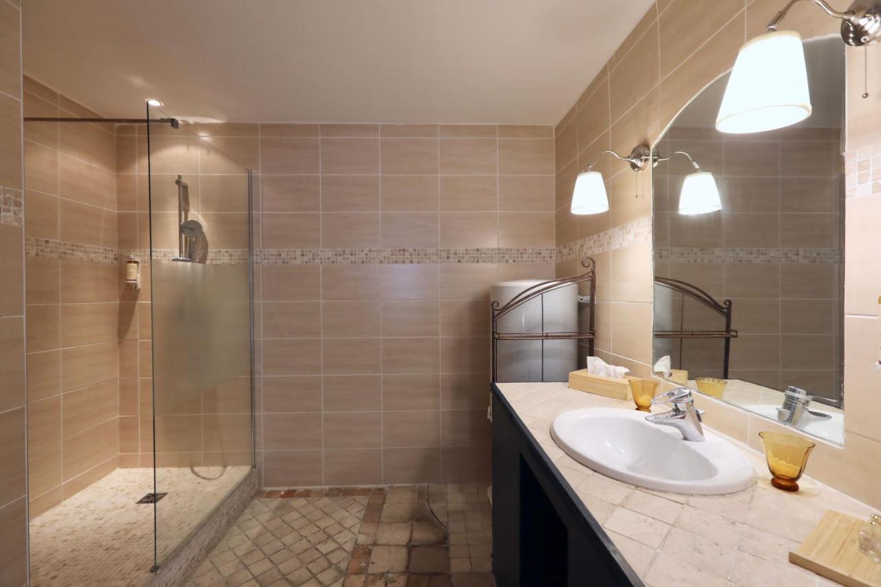 Les Canoubiers Luxe Et Serenite Au Coeur De Saint-Tropez Suites Spacieuses Avec Jardin Enchanteur Luaran gambar