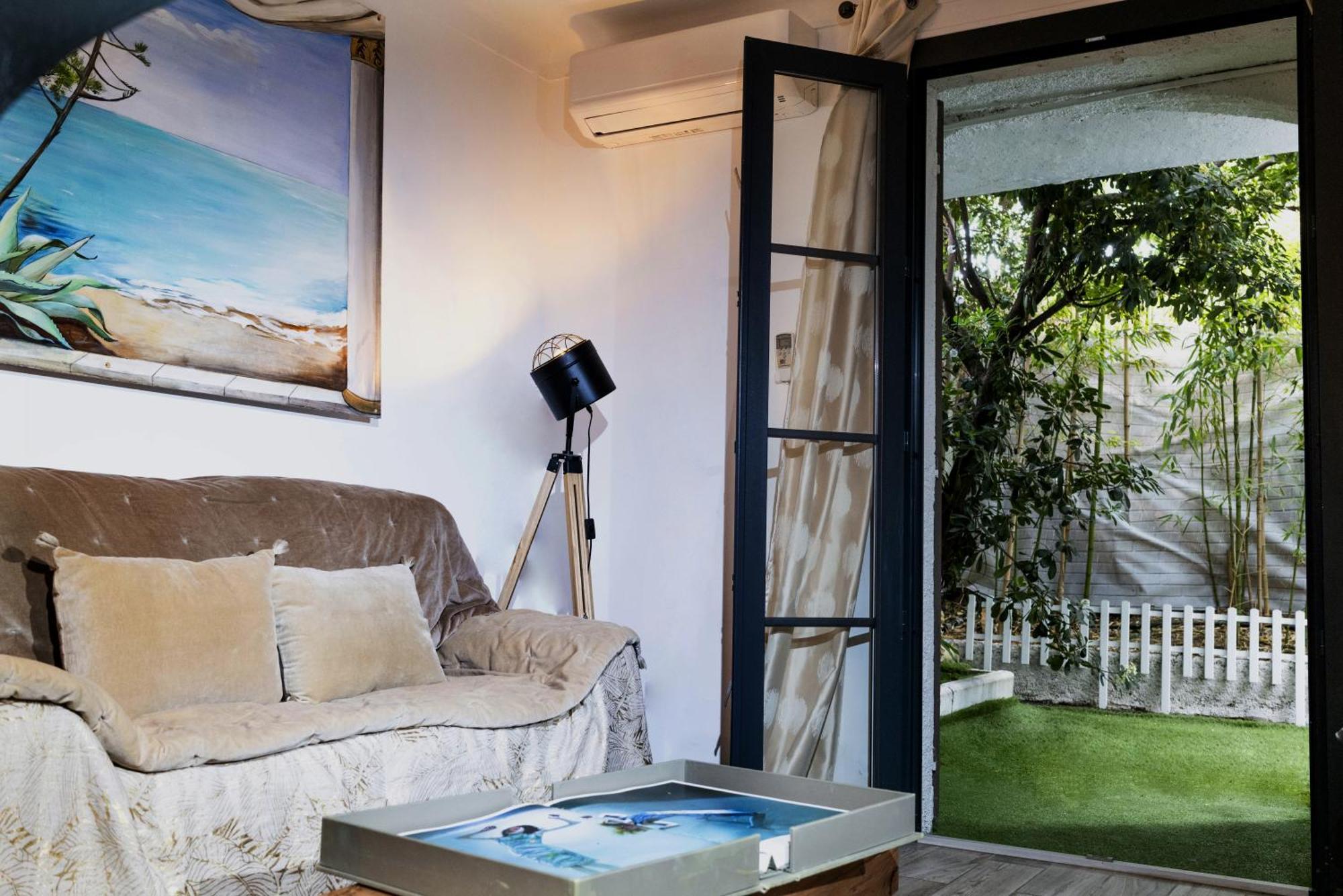 Les Canoubiers Luxe Et Serenite Au Coeur De Saint-Tropez Suites Spacieuses Avec Jardin Enchanteur Bilik gambar