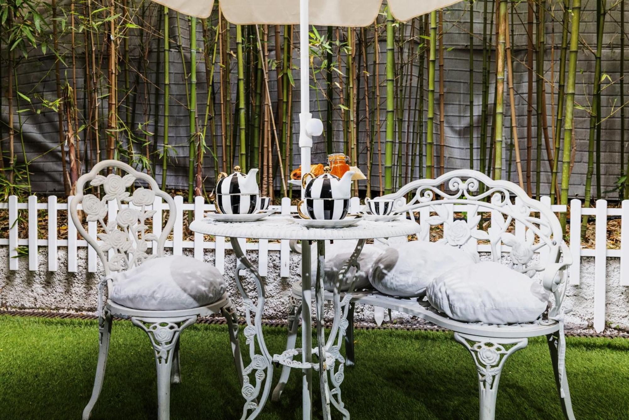 Les Canoubiers Luxe Et Serenite Au Coeur De Saint-Tropez Suites Spacieuses Avec Jardin Enchanteur Luaran gambar